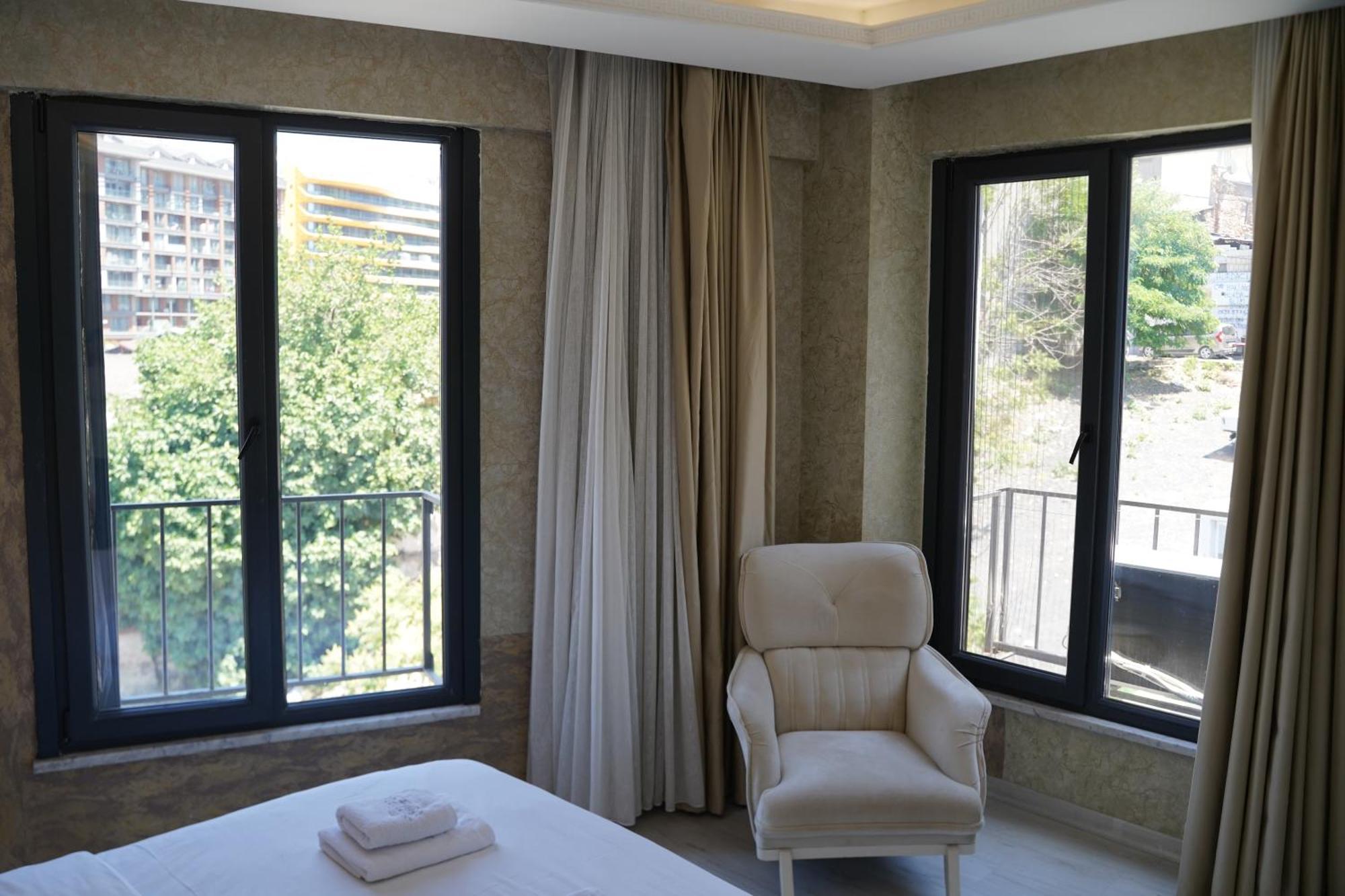 Sword Otel *